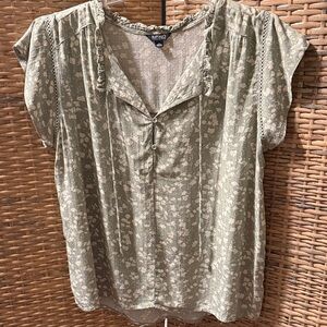 Buffalo David Bitton Sage Floral Blouse